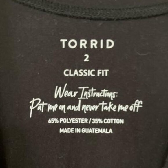 Graphic T-Shirt - Picture 4 of 4